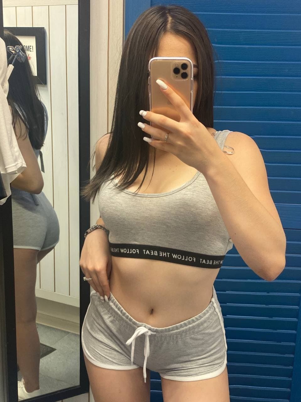 Индивидуалка Питера Нина с 3 размером груди предлагает интим услуги у метро Пролетарская  +7(911)830-07-16 