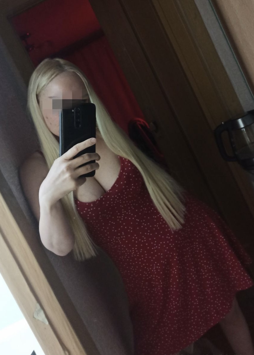 Проститутка Питера Памела с 5 размером груди предлагает интим услуги у метро Лиговский проспект  +7(981)193-28-94 